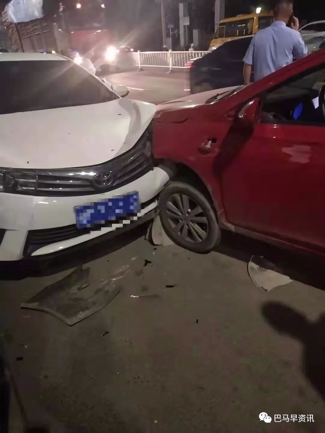 巴马车祸中的奇遇与温情，灾难中的温情瞬间